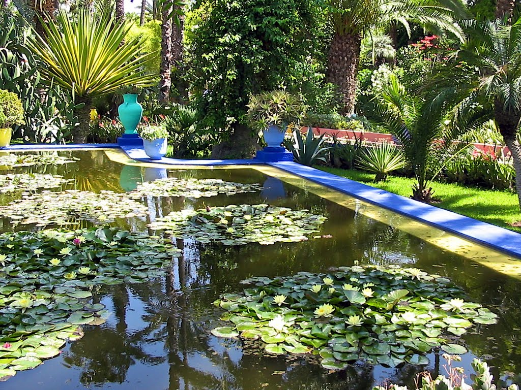 Marrakech Excurions, Tour of Marrakech by horse-drawn carriage: Gardens and ramparts