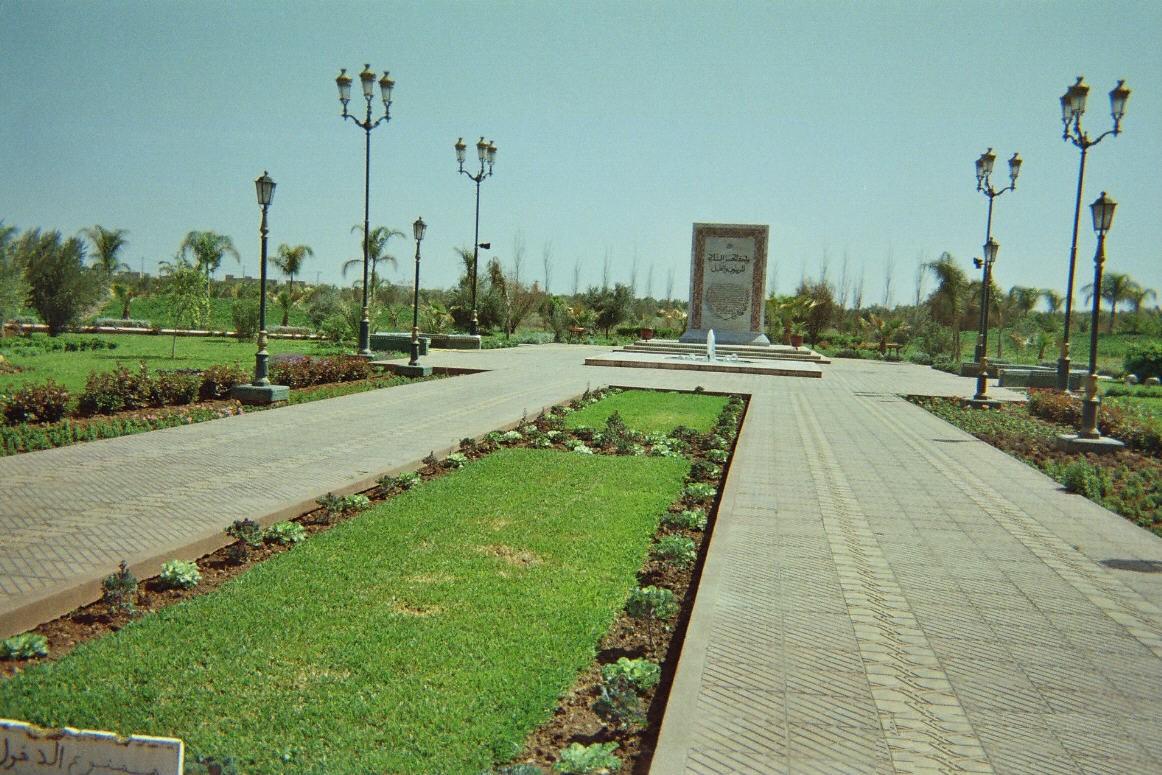 Marrakech Excurions, Tour of Marrakech by horse-drawn carriage: Gardens and ramparts